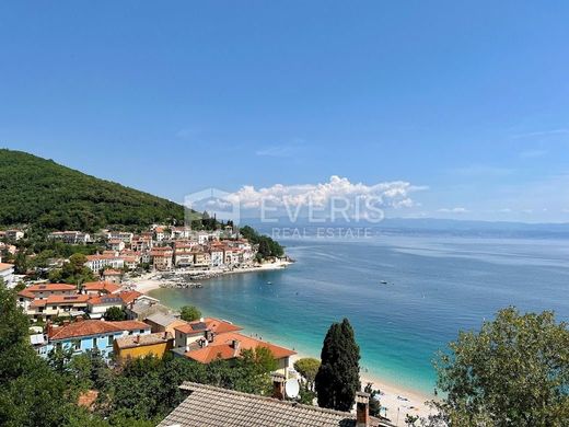 Mošćenička Draga, Primorsko-Goranskaの高級住宅