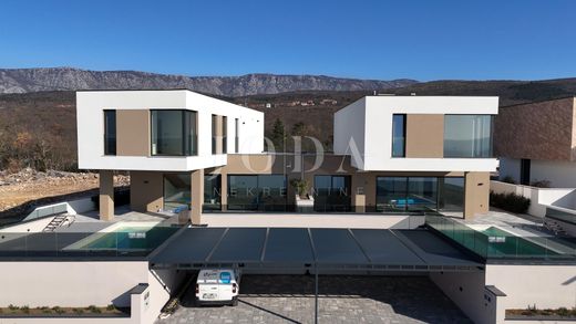 Casa di lusso a Cirquenizza, Grad Crikvenica