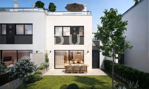 Luxury home in Poreč, Grad Poreč