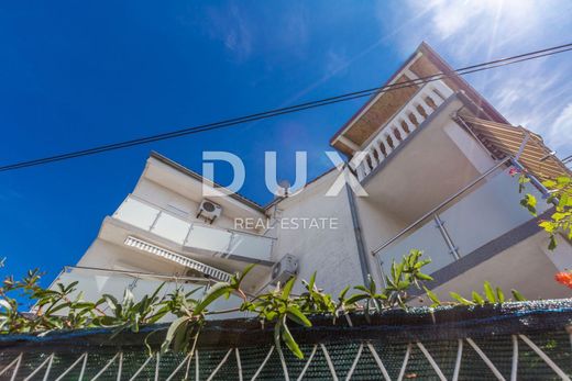 منزل ﻓﻲ Malinska, Malinska-Dubašnica