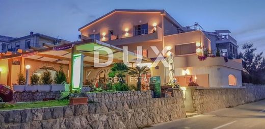 Luxury home in Pag, Zadar