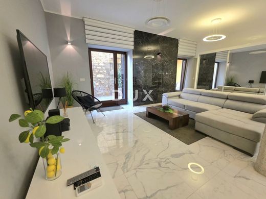 Piso / Apartamento en Poreč, Grad Poreč