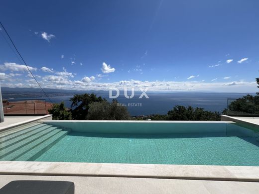 Apartment in Lovran, Primorsko-Goranska