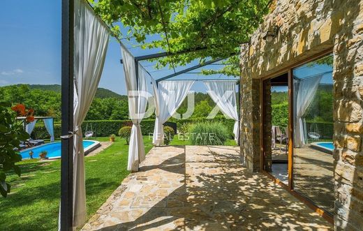 ‏בתי יוקרה ב  Buzet, Grad Buzet