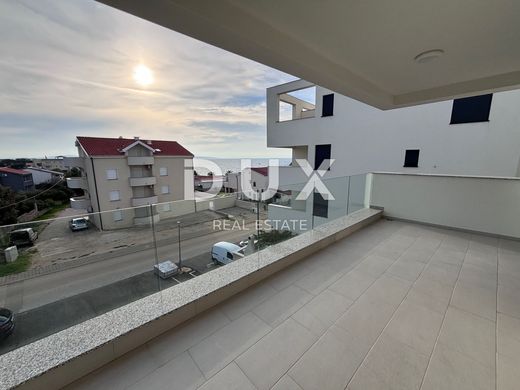 Apartment in Povljana, Zadar