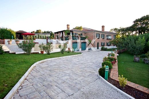 منزل ﻓﻲ Kanfanar, Istria