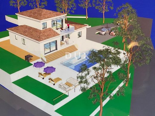 Land in Lovran, Primorsko-Goranska