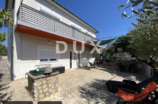 Casa di lusso a Vodice, Sibenik-Knin