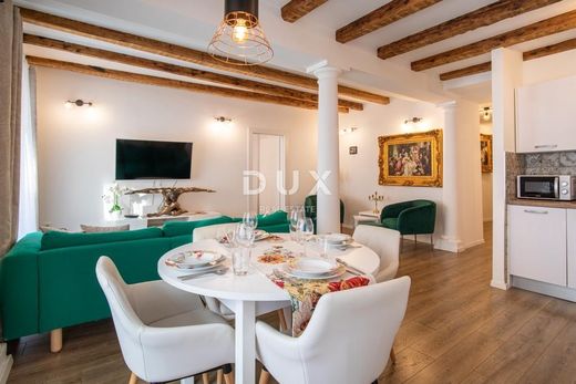 Piso / Apartamento en Rijeka, Primorje - Gorski Kotar