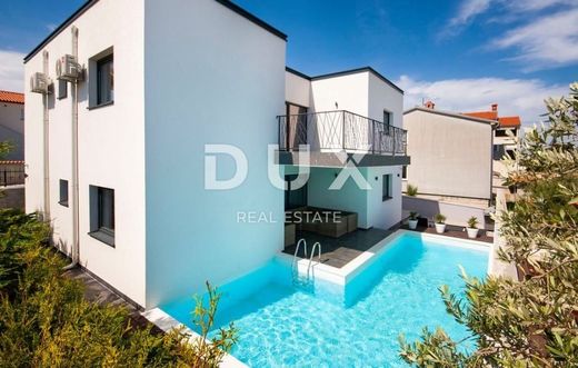 Lüks ev Pula, Grad Pula