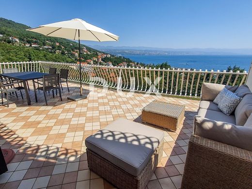 Piso / Apartamento en Opatija, Grad Opatija