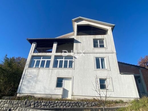 Luxe woning in Matulji, Primorsko-Goranska