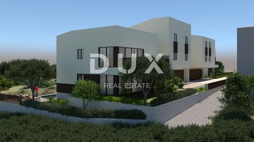Land for sale in Tar