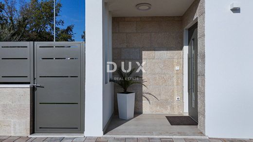 Luksusowy dom w Malinska, Malinska-Dubašnica