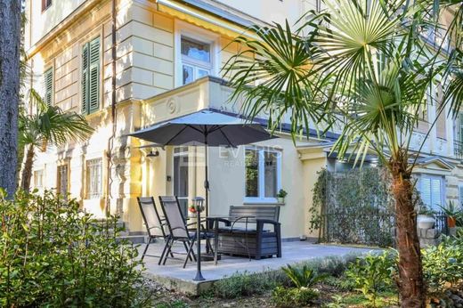 Piso / Apartamento en Opatija, Grad Opatija