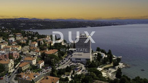 호화 저택 / Opatija, Grad Opatija