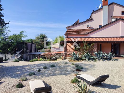 Ξενοδοχείο σε Ούμαγκ, Grad Umag