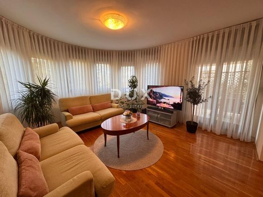 Črnomerec, Grad Zagrebのアパートメント