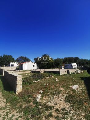 Krk, Grad Krkの土地