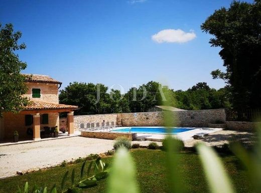 Элитный дом, Žminj, Istria