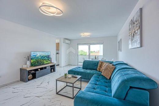 Apartment / Etagenwohnung in Umag, Grad Umag