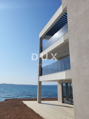 Appartamento a Privlaka, Zadar