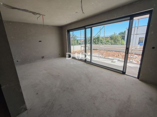 Apartment in Ližnjan, Ližnjan-Lisignano