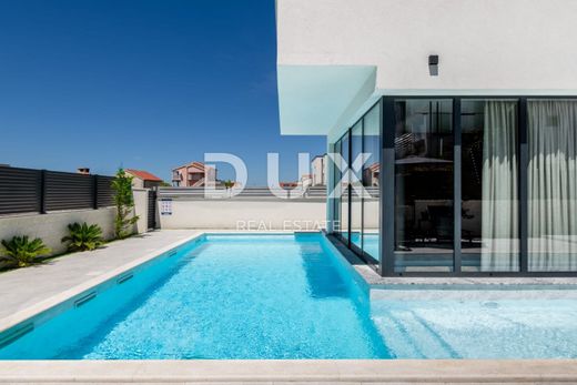 Casa de lujo en Vrsi, Zadar