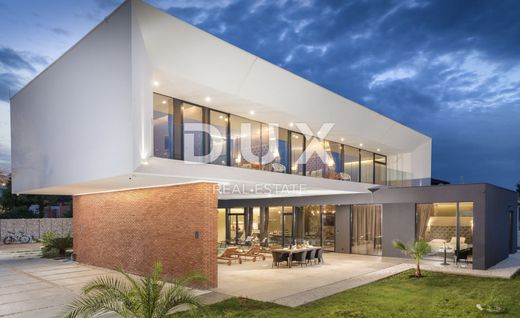 Casa de lujo en Ližnjan, Ližnjan-Lisignano