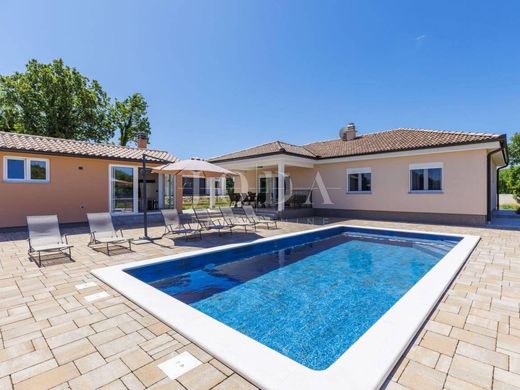 Casa de luxo - Labin, Grad Labin