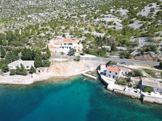 Luxury home in Karlobag, Lika-Senj