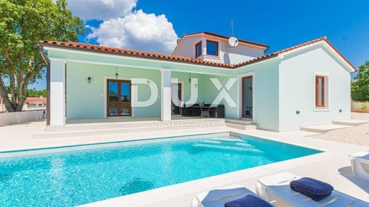 Casa di lusso a Svetvinčenat, Istria