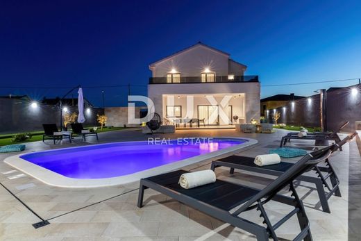 Casa de lujo en Novi Vinodolski, Primorje - Gorski Kotar