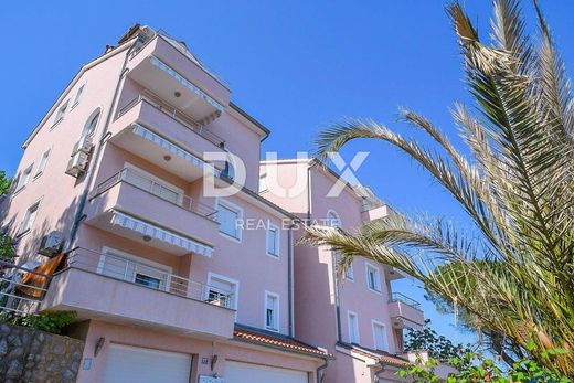 아파트 / Opatija, Grad Opatija