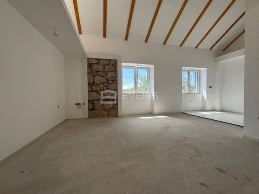 Casa de luxo - Rijeka, Primorsko-Goranska