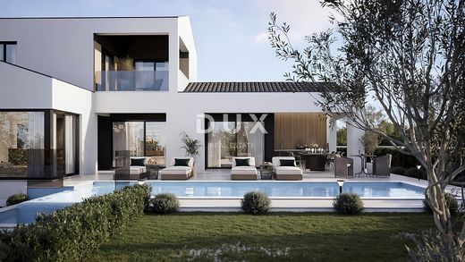 ‏בתי יוקרה ב  Labin, Grad Labin