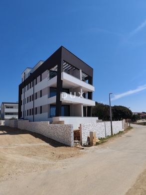 Apartment in Kolan, Zadar