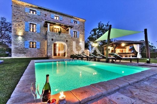 Casa de lujo en Umag, Grad Umag