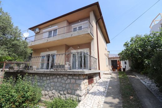 Luxury home in Novi Vinodolski, Primorsko-Goranska