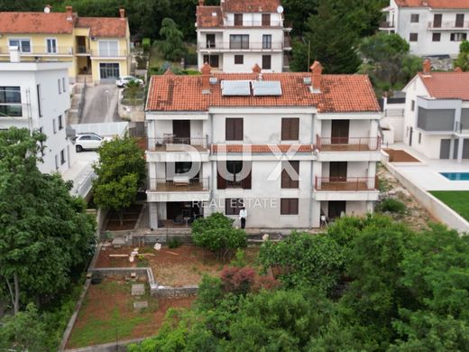 Luxe woning in Matulji, Primorsko-Goranska