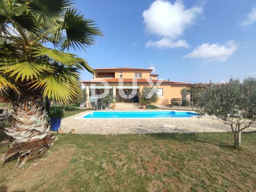 Lüks ev Vodnjan, Grad Vodnjan