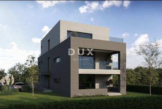 Квартира, Dugo Selo, Grad Dugo Selo