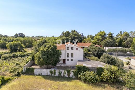 Luxe woning in Benkovac, Zadar