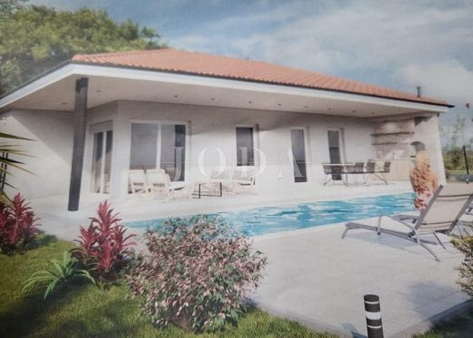 Luxury home in Žminj, Istria