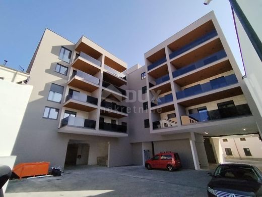 Apartment in Pula, Grad Pula