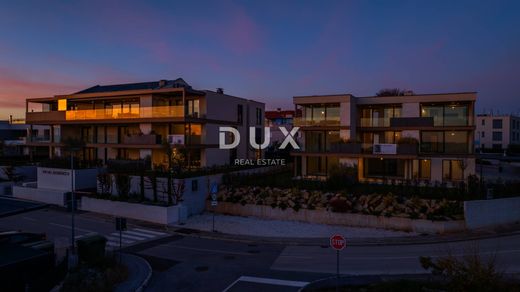 Novigrad, Novigrad-Cittanovaのアパートメント