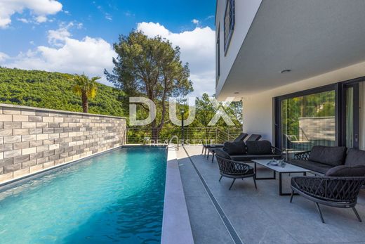Luxury home in Mošćenička Draga, Primorsko-Goranska