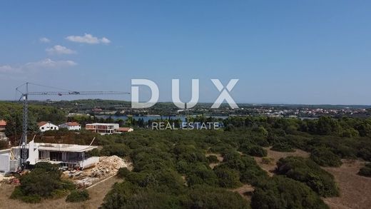 Grundstück in Medulin, Istria