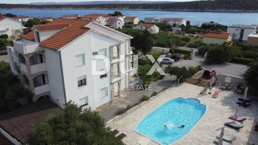 Maison de luxe à Rab, Primorsko-Goranska