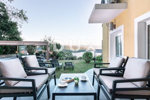 Appartamento a Abbazia, Grad Opatija